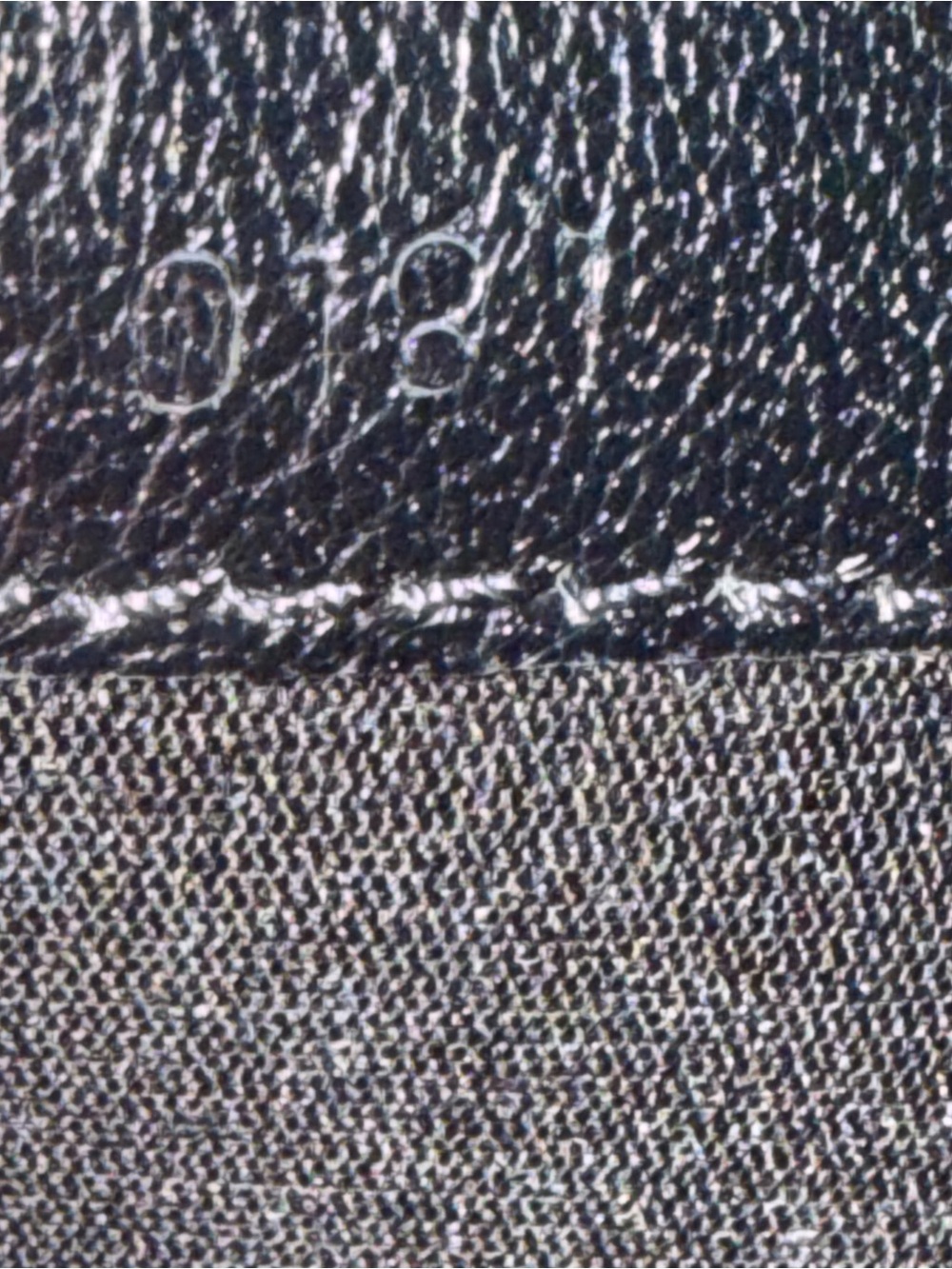 Celine vintage authenticated two tone continental zippy wallet - Picture 14 of 14